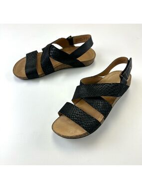 Clarks Artisan Perri Dunes Python black comfort sole womens sandals Size 11wide